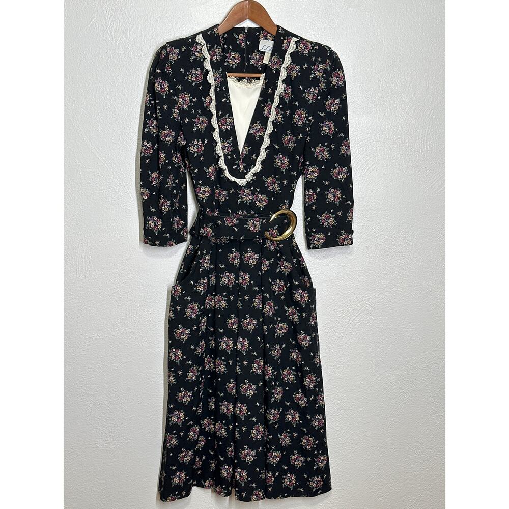 VTG SL Petites 80s Prairie Dress 8 Black Cream Floral Lace Coquette Cottagecore